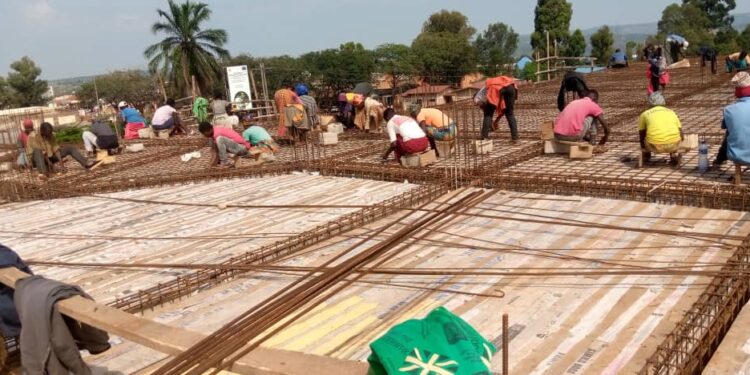Ruyigi: Des habitants réclament la baisse des prix des matériaux de construction