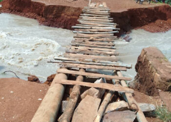 Ruyigi : Un pont cassé perturbe la circulation des biens et des personnes