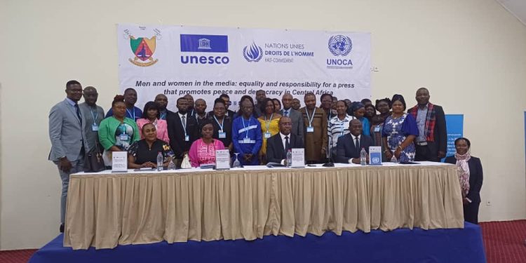 Femmes dans les médias en Afrique centrale : défis et opportunités