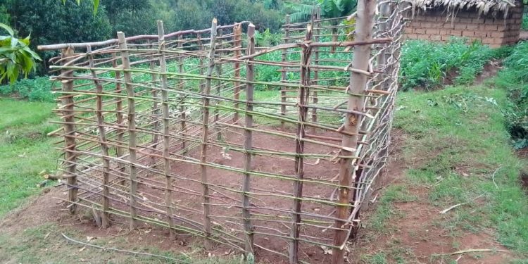 Matongo:Abasangwabutaka baba Ibukiranzuki  barasaba gusakarirwa amazu