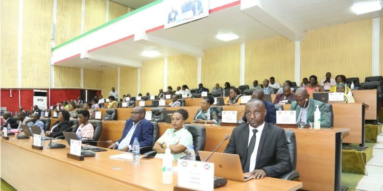 Le Parlement burundais préoccupé par les violations des droits humains commises par les forces de sécurité