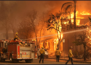 Calfornia:Mbega amajambo Nikki Glaser yavuze niyo yoba yatumye umuriro utongora Los Angeles?