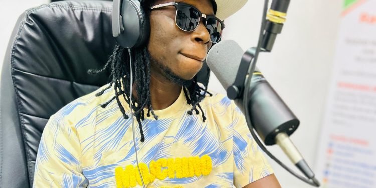 Umuririmvyi Aim -G arasaba ubufasha kuba Diaspora