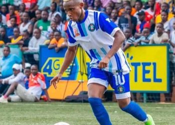 Destin Maniriho yaraye akinye urukino rwiwe rwa mbere muri AS FAR RABAT
