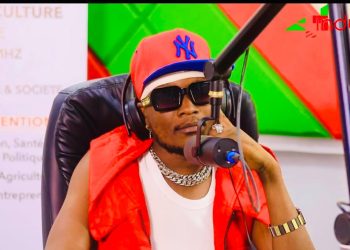 Fabelove ntaco asigiye abaririmvyi b’abarundi