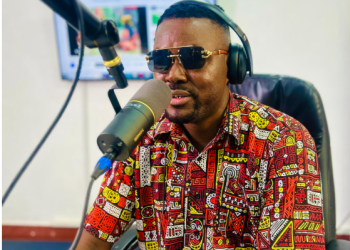 Bujumbura: Vichou love ari mubaririmvyi bambere bakoranye n’abaririmvyi bashika 9 muri Album