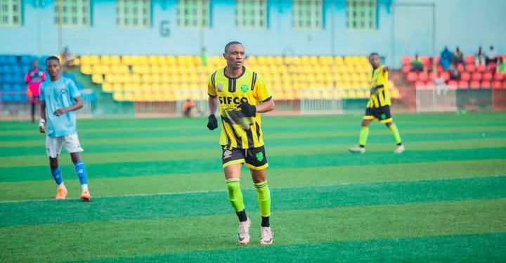 Umukinyi w’umugwi Messager ngozi yaraye yirukanwe