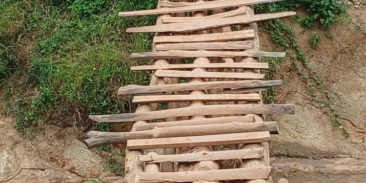 Pont sur la rivière Kirama