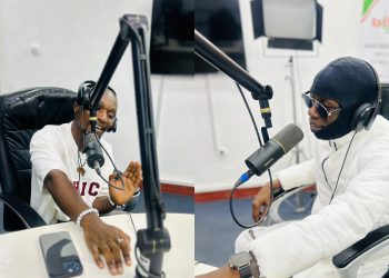 Bain Turo aravunira akagohe abapfukamye munda umuziki ndundi