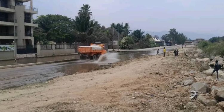 Inondations persistantes sur l’avenue de la plage : les citoyens payent le prix de l’inaction