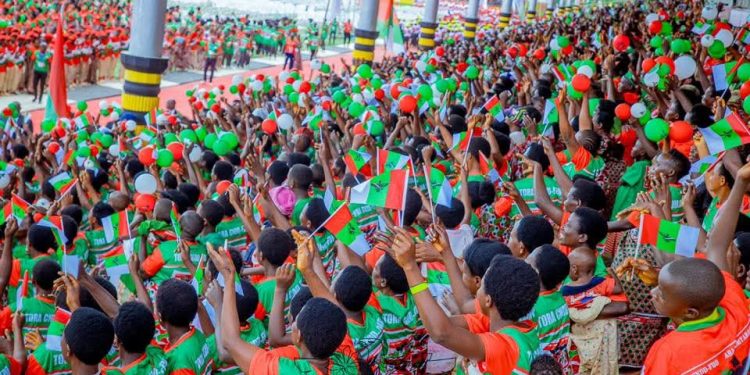 Le recours aux ressources de l’État pour les campagnes électorales soulève des tensions au Burundi