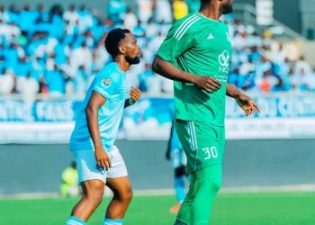 Umugwi Flambeau du Centre ntiwavyoroheje ku kibuga Intwari