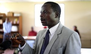 Vincent Nahimana, ergothérapeute dévoué de 49 ans au Centre Neuropsychiatrique de Kamenge (CNPK)