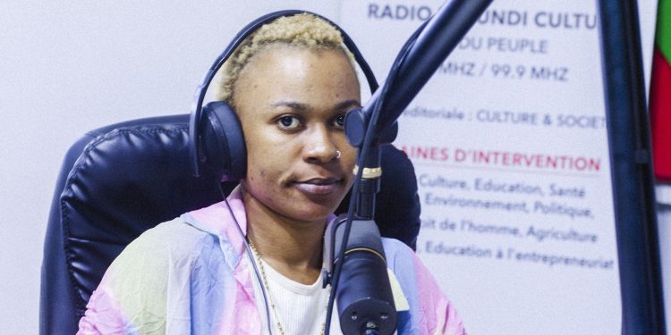 Indirimbo “RIMWE GUSA”  ya Gentille Iteriteka hari ico uyiziko