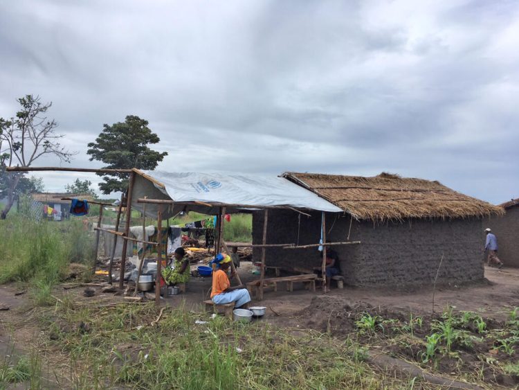 Des réfugiés burundais du camp de Mulongwe en RDC réclament une évacuation urgente