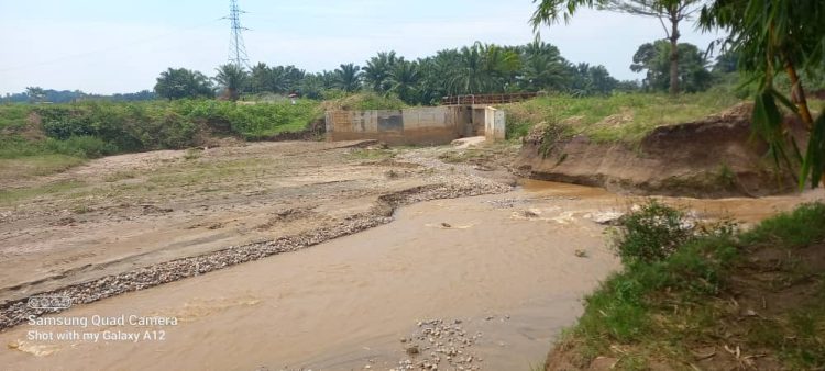 Ntahangwa : la modification du lit de la rivière Murago menace des dizaines de ménages