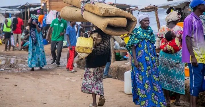 Zimwe mu mpunzi z’abarundi zahora mu gihugu ca Tanzaniya zibandanya guhunguka