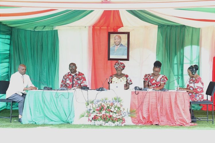 Face à la pénurie de carburant, le gouvernement se veut rassurant