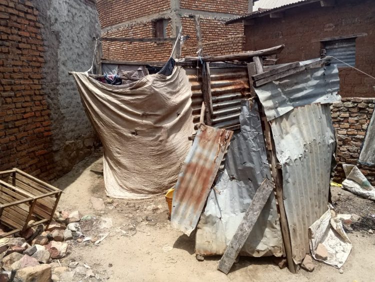 Kinama suffoque sous le choléra