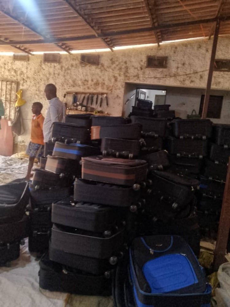 Kinindo : des ouvriers dénoncent l’illégalité chez  l’entreprise Star View