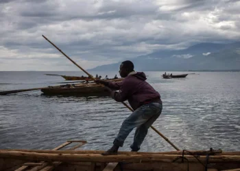 RDC : la suspension de la pêche sur le lac Tanganyika provoque des remous