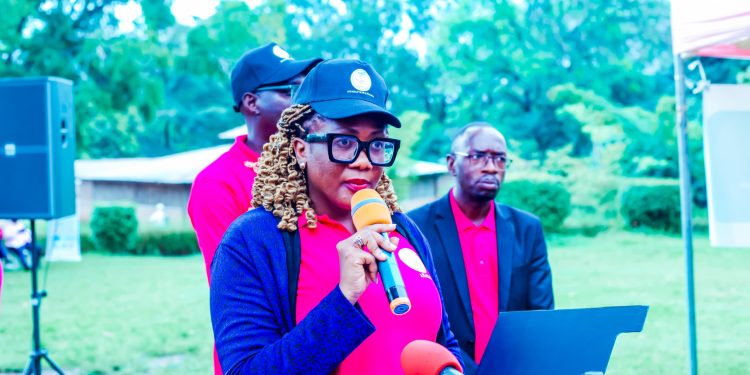Hakeneye abarenga ibihumbi bitatu banonosoye ibijanye n’amagara y’abavyeyi n’ibibondo