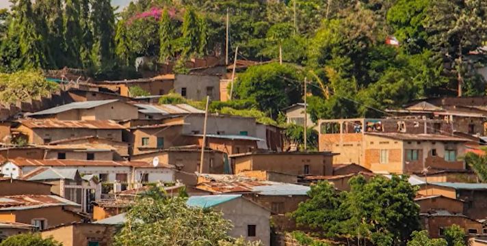 Les notables collinaires de Mugoboka salués pour leur médiation, mais accusés de corruption