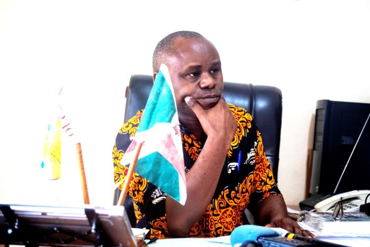 l’OLUCOME dénonce une politisation des coopératives collinaires Sangwe financées par l’État