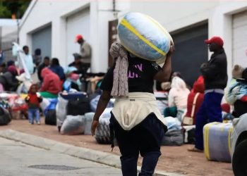 Uganda yatanguje umugambi wo gukura abanyagihugu bayo muri Afrika y’epfo