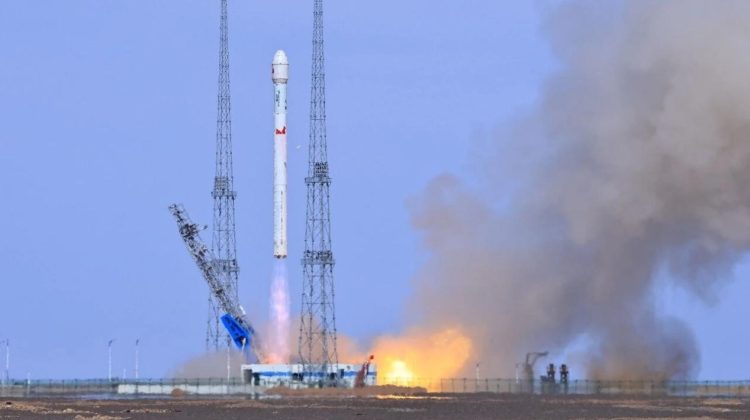 Connecter le monde sans réseau terrestre : la fusée Zhuque-2 ouvre une nouvelle ère des communications spatiales