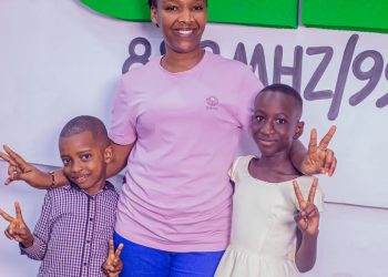 Muri ubu buruhuko bukuru, abavyeyi basabwa kuba hafi abana babo
