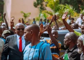 Urubanza rw’umushingamateka Agathon Rwasa rwashizwe mu mwiherero