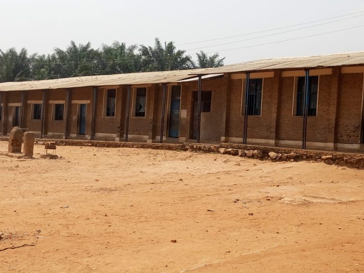 Abavyeyi b’abana babandanya basaba reta ko yoronsa intebe amashure nk’uko yavyiyemeje