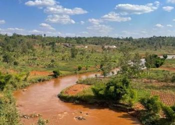 Ubutaka bw’Uburundi burageramiwe n’inzuzi zibugabura n’ibindi bihugu