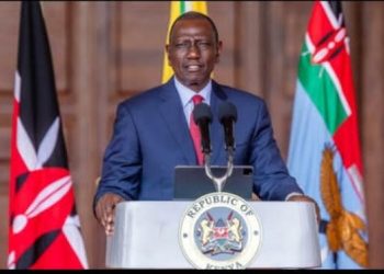 Kenya: Perezida William Ruto abuza abanyamahanga gukora urudandazwa ruto ruto no gutembereza ibidandazwa mw’ibarabara
