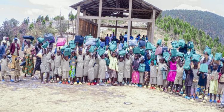 Soutien scolaire aux enfants Batwa à Rwibaga