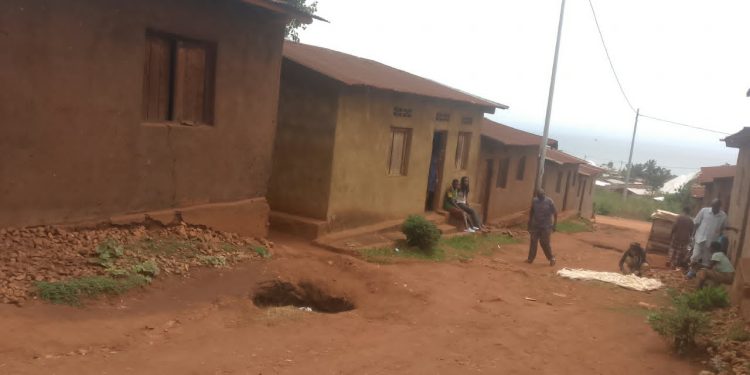 Kabezi: abateshejwe izabo bafise amakenga ko bashobora kwirukanwa mu bibanza bahawe